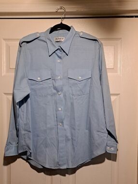 Van Heusen Light Blue Men's Button-Down Shirt with Epaulettes